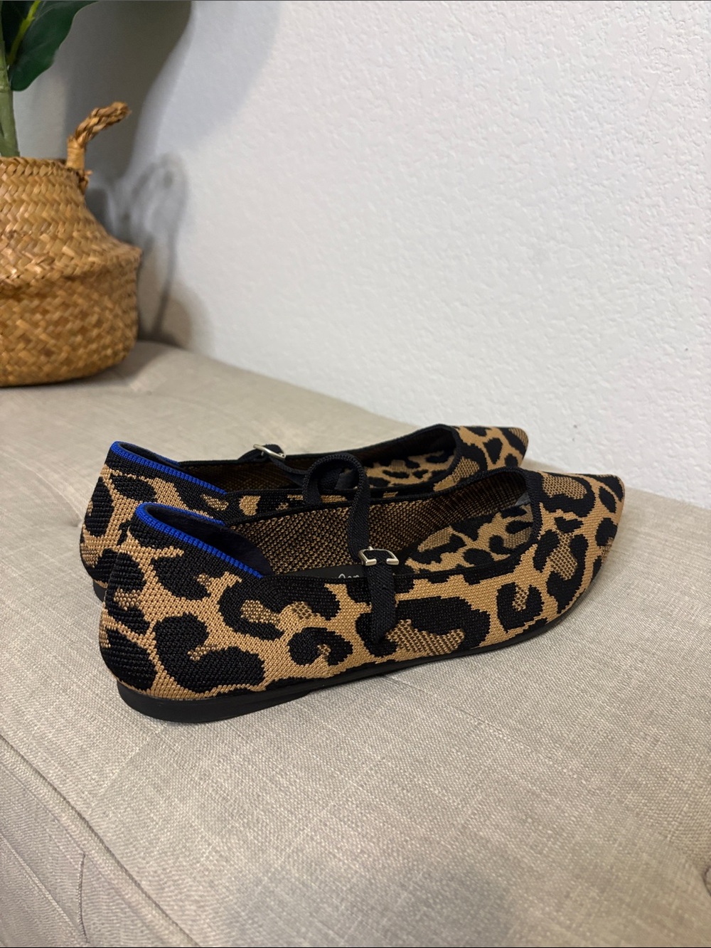Rothy's Leopard the pointe ii Mary Jane Flats in Tan, Black & Blue Trim 9.5 - Picture 6 of 8